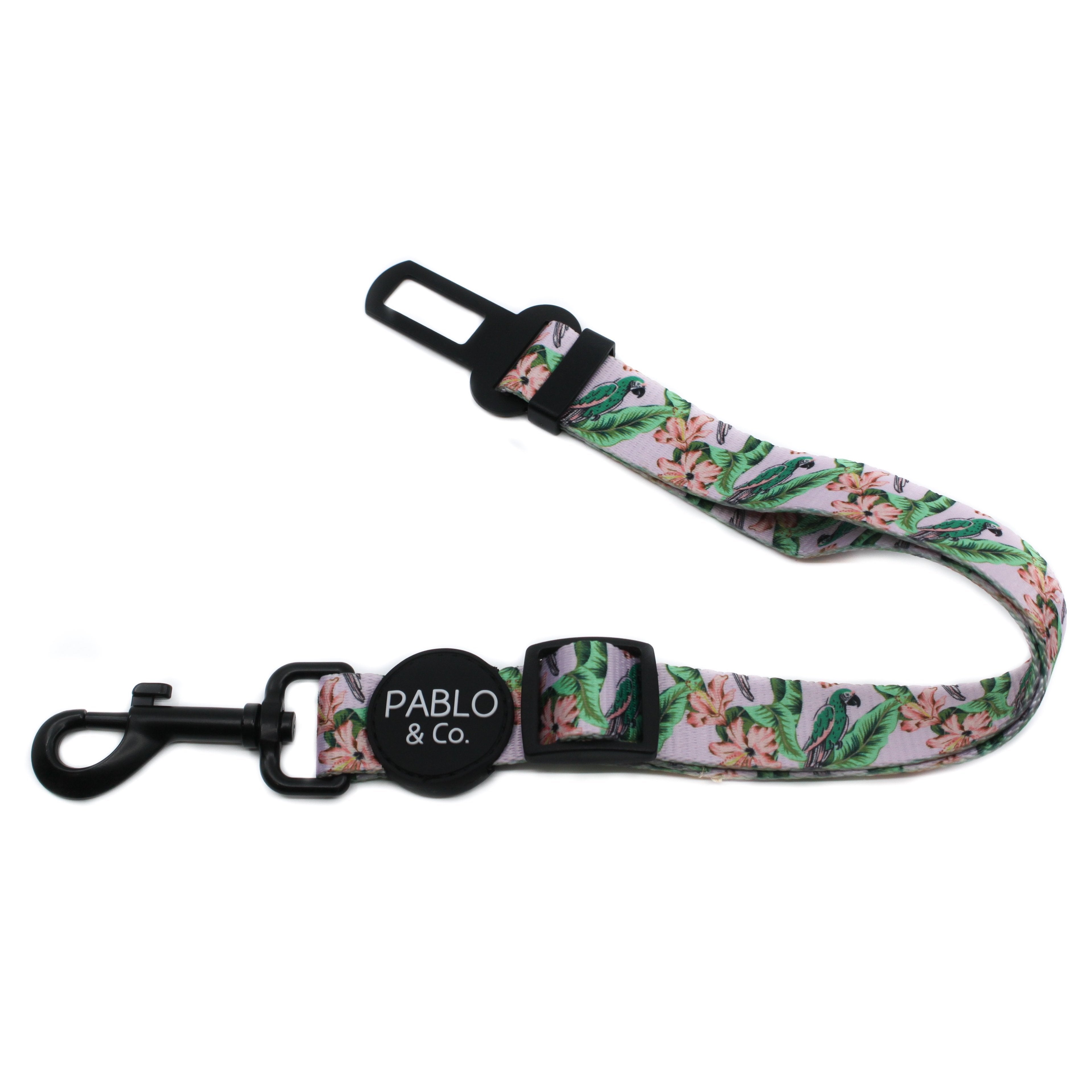PABLO & CO - Blushing Parrots Adjustable Dog Car Restraint