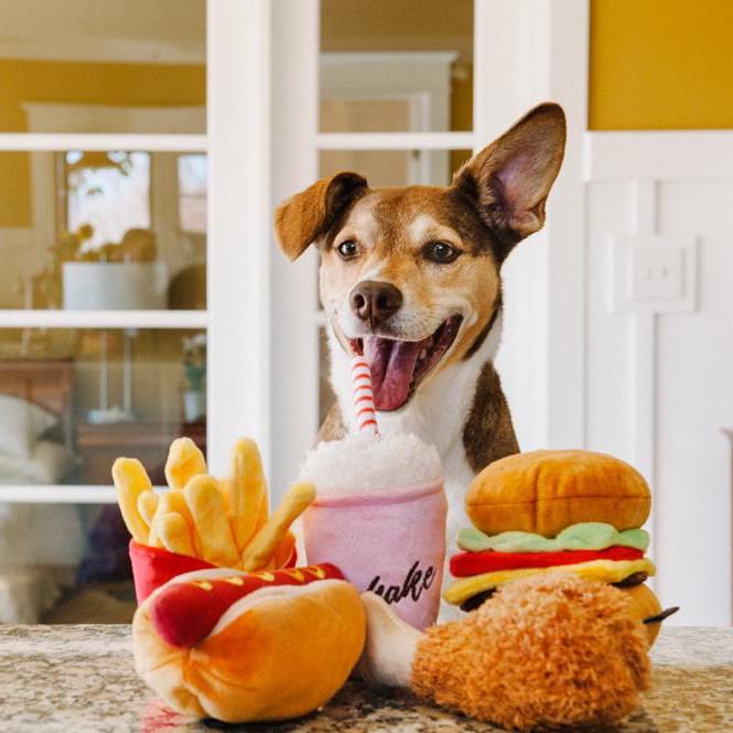 PLAY - American Classic Hot Diggy Dog Plush Toy