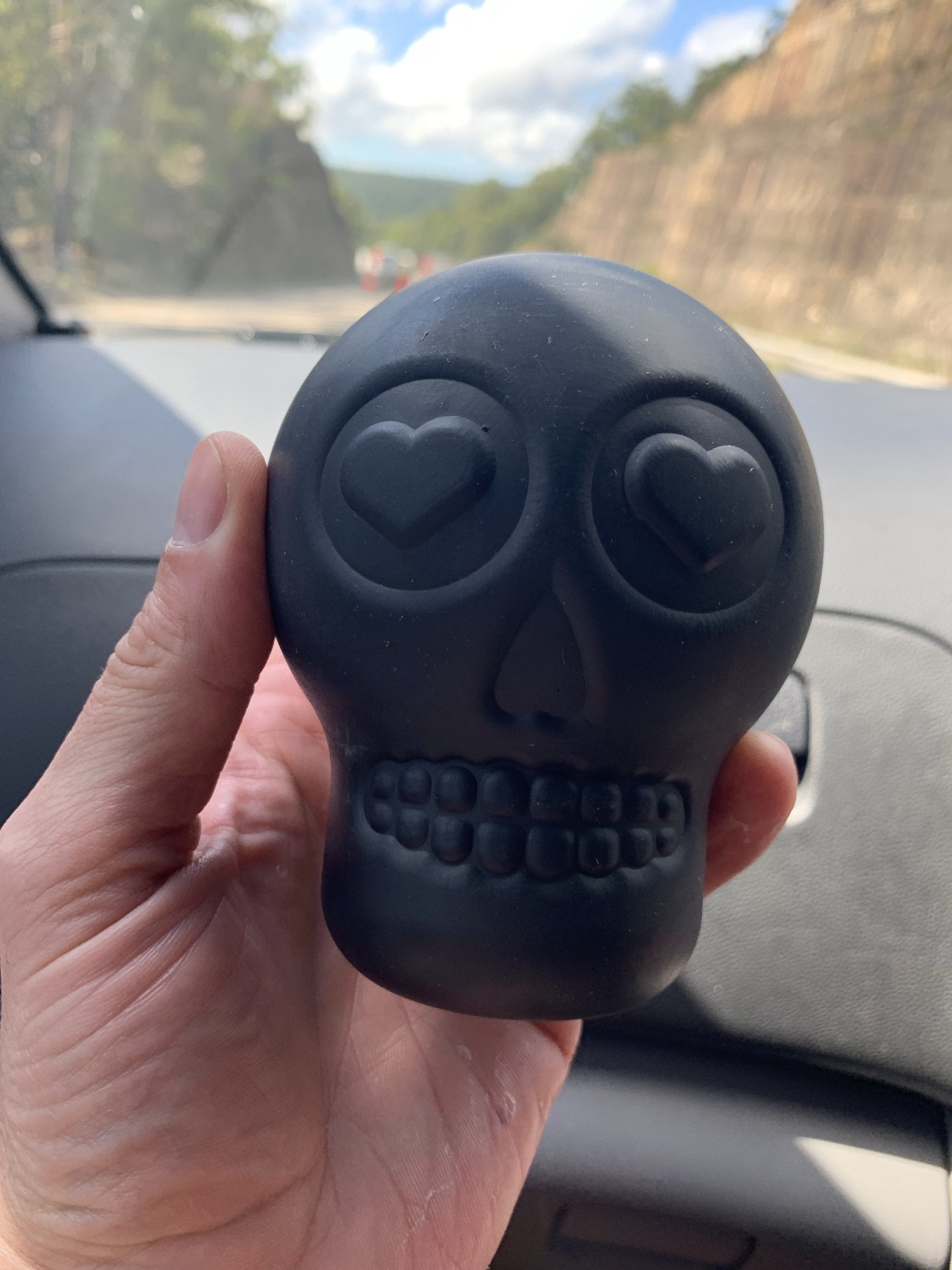 ROVER PET PRODUCTS - Magnum Skull Treat Dispenser